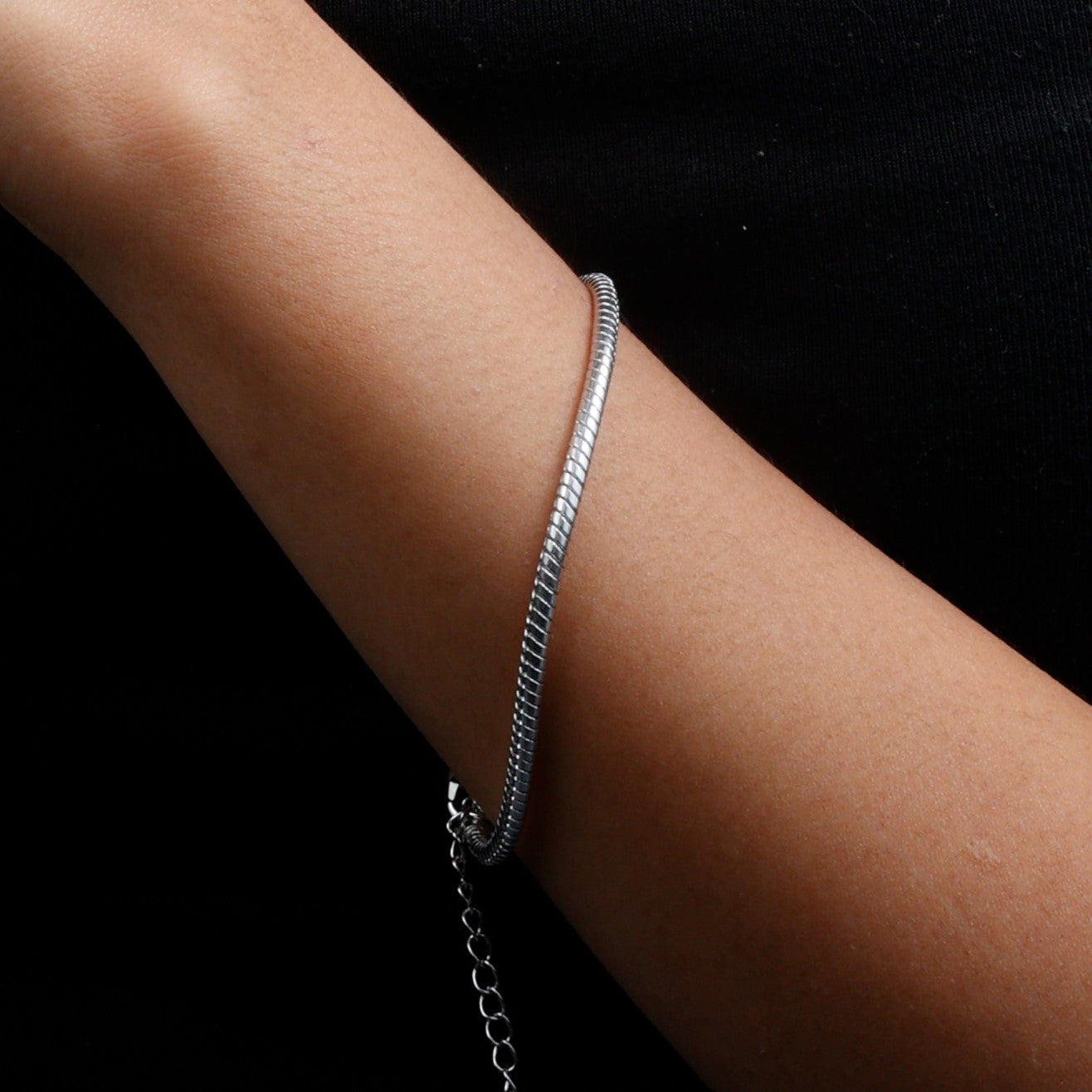 Minimalist Snake Chain Bracelet - ISHI New York