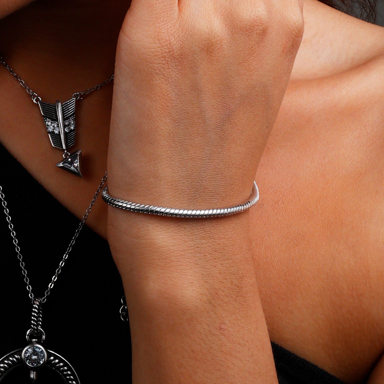 Minimalist Snake Chain Bracelet - ISHI New York