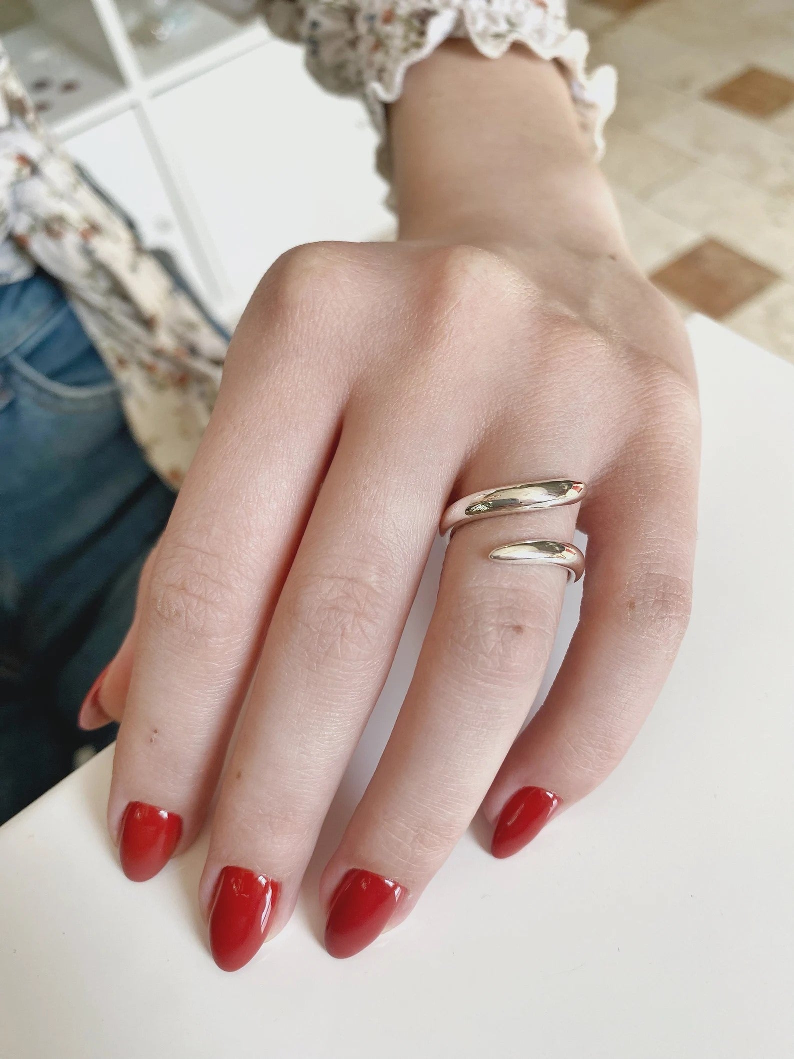 Silver fashion ring with wave texture—lightweight and trendy