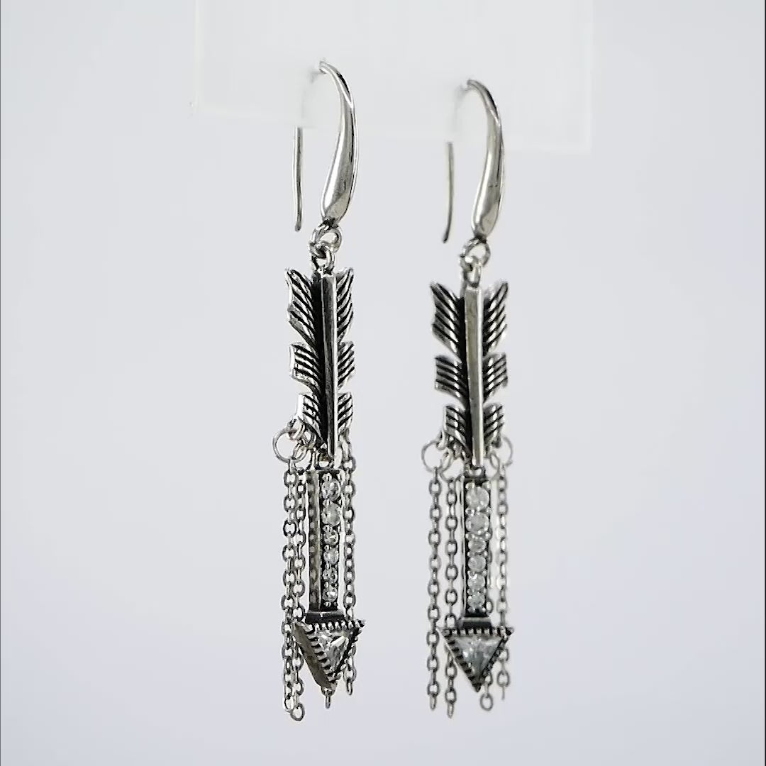Hypoallergenic rhodium earrings with an anti-tarnish finish