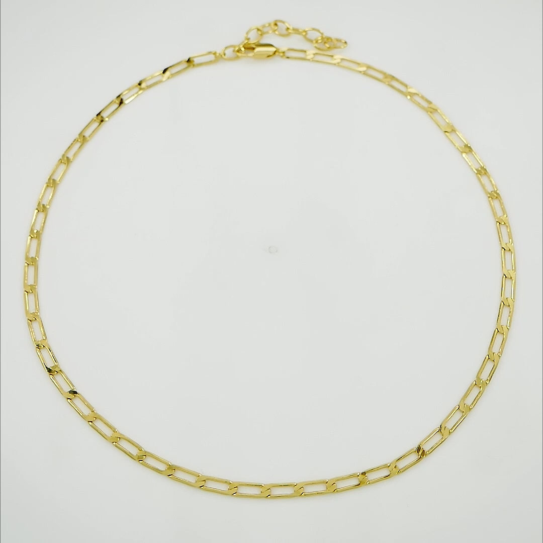 Shop our stunning Linked Necklace, 18K gold-plated for a timeless, elegant look. Perfect for any occasion