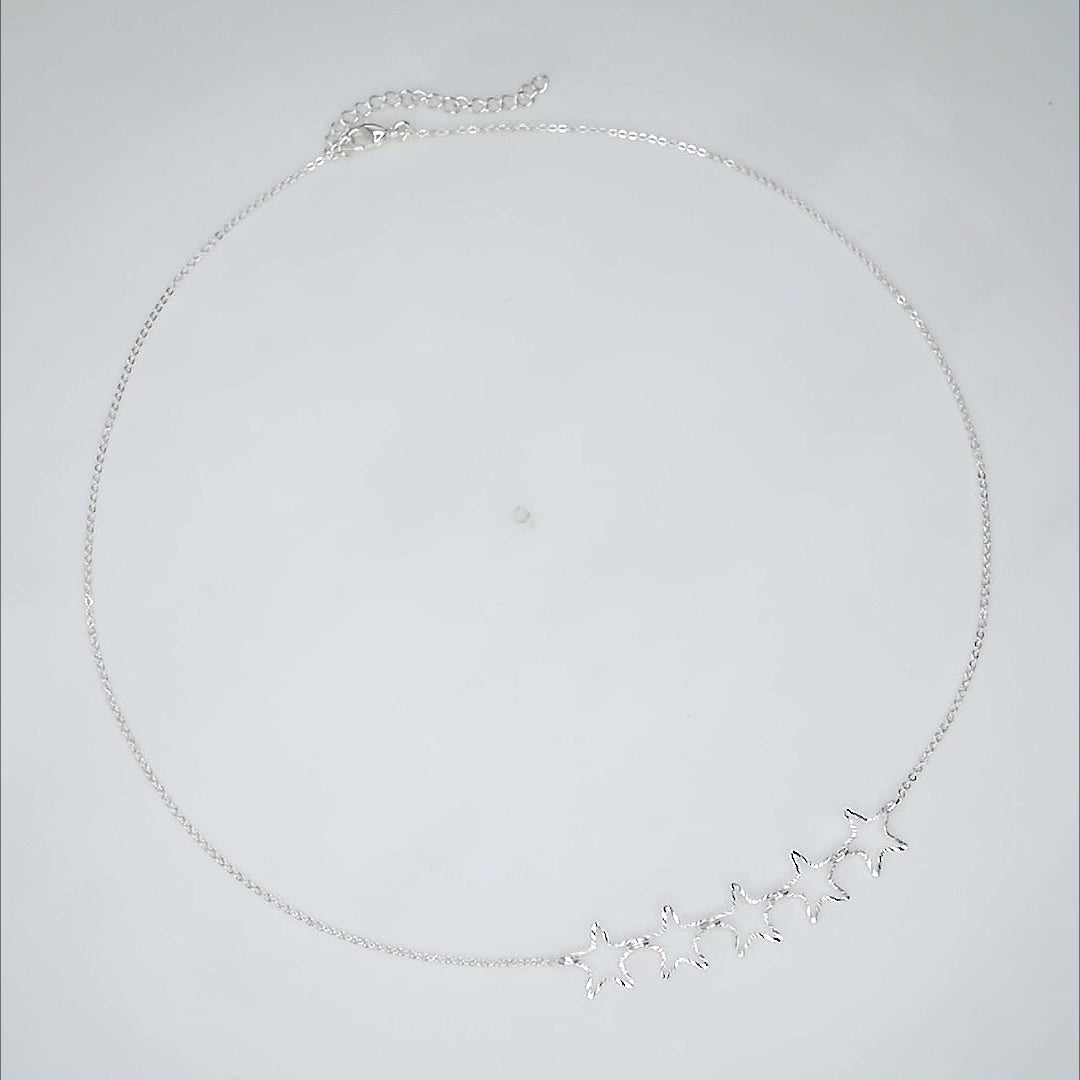 Discover Rhodium-Plated Silver Necklaces: Anti-Tarnish, Hypoallergenic, and Stylish. Perfect for Fashion Jewelry Lovers!