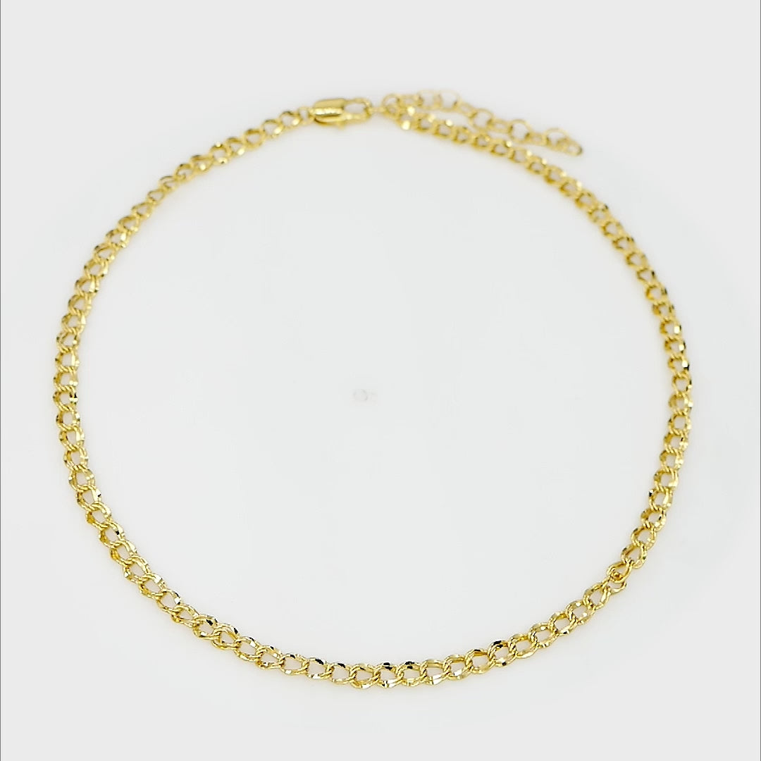 Shop the Fortune's Favor Necklace – a stunning 18K gold-plated piece that adds elegance and charm to your style. Perfect for any occasion!